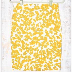 Ann Taylor LOFT Yellow & White Floral Pencil Skirt